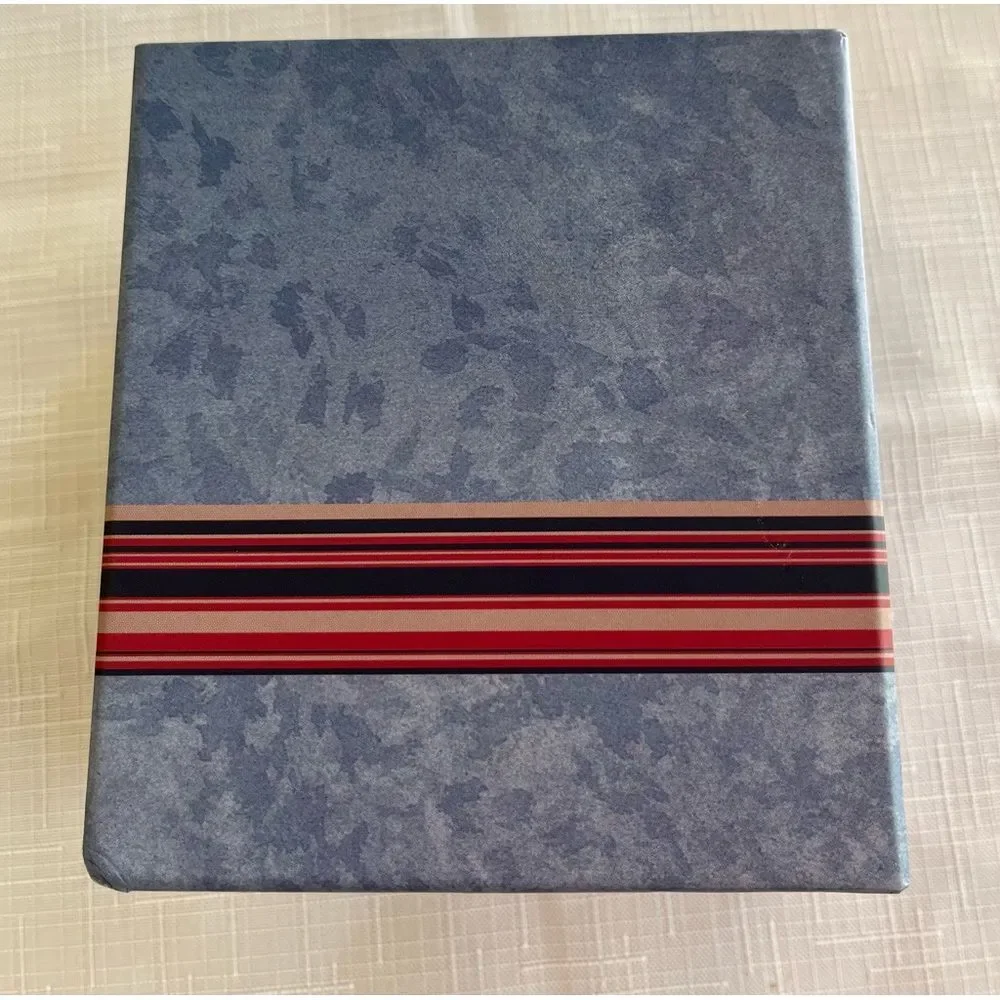 Creative Memories red and blue/grey picfolio 2 mini albums, new in box, 4x4